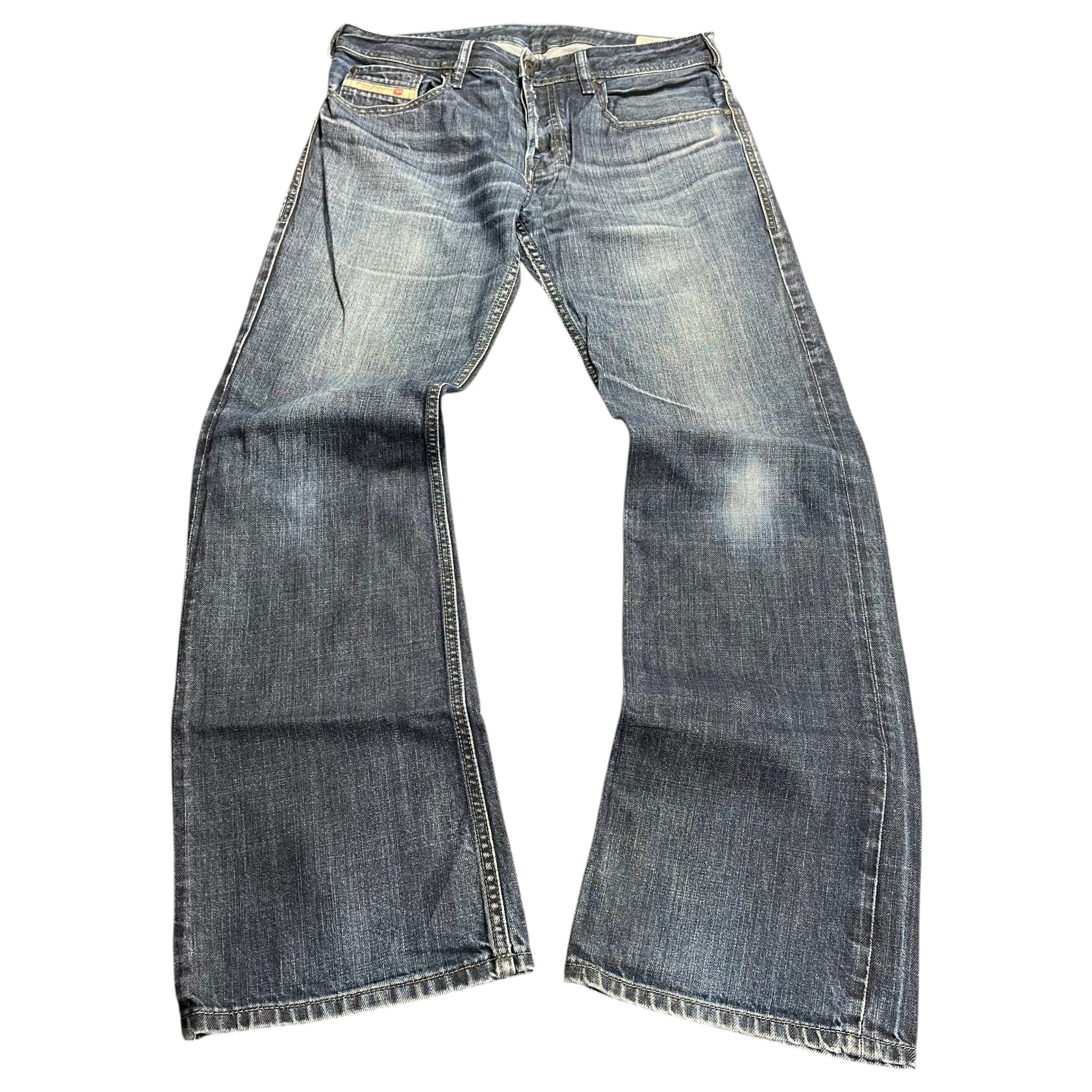 TWC Vintage Diesel Zatiny Bootcut Jeans in verwaschenem Blau mit klassischem Five-Pocket-Design