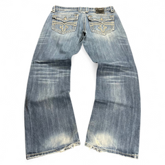 TWC Vintage Rock Revival Straight Jeans in blauem Denim mit aufwendigen Stickereien auf den Gesäßtaschen