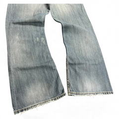 TWC Vintage Levi’s 527 Bootcut Jeans in verwaschenem Blau mit ausgefransten Säumen