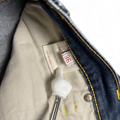 TWC Vintage Evisu Jeans Innenetikett mit Größenangabe 36 und 100 Prozent Baumwolle Materialhinweis