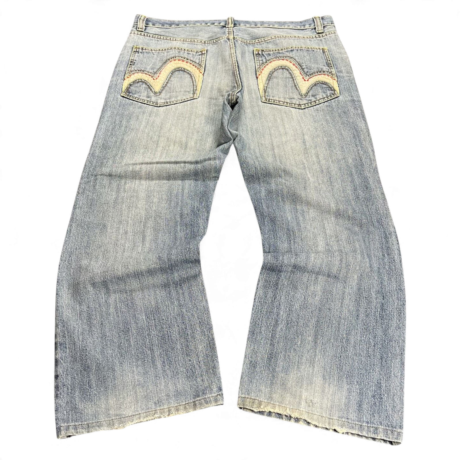 TWC Vintage Jeans aus hellblauem Denim mit japanischer Stickerei auf den Gesäßtaschen, Rückansicht
