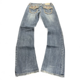 TWC Vintage Damen Y2K Bootcut Jeans in Blau mit verzierten Gesäßtaschen und Strasssteinen