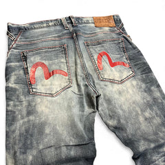 TWC Vintage Evisu KC Straight Jeans in verwaschenem Blau mit ikonischen roten Möwen-Logos auf den Gesäßtaschen