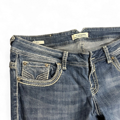 TWC Vintage Damen Y2K Bootcut Jeans in Blau mit auffälligen Kontrastnähten und dekorativen Taschen