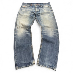 TWC Vintage Diesel Straight Jeans in verwaschenem Blau mit Vintage-Waschung und geradem Schnitt