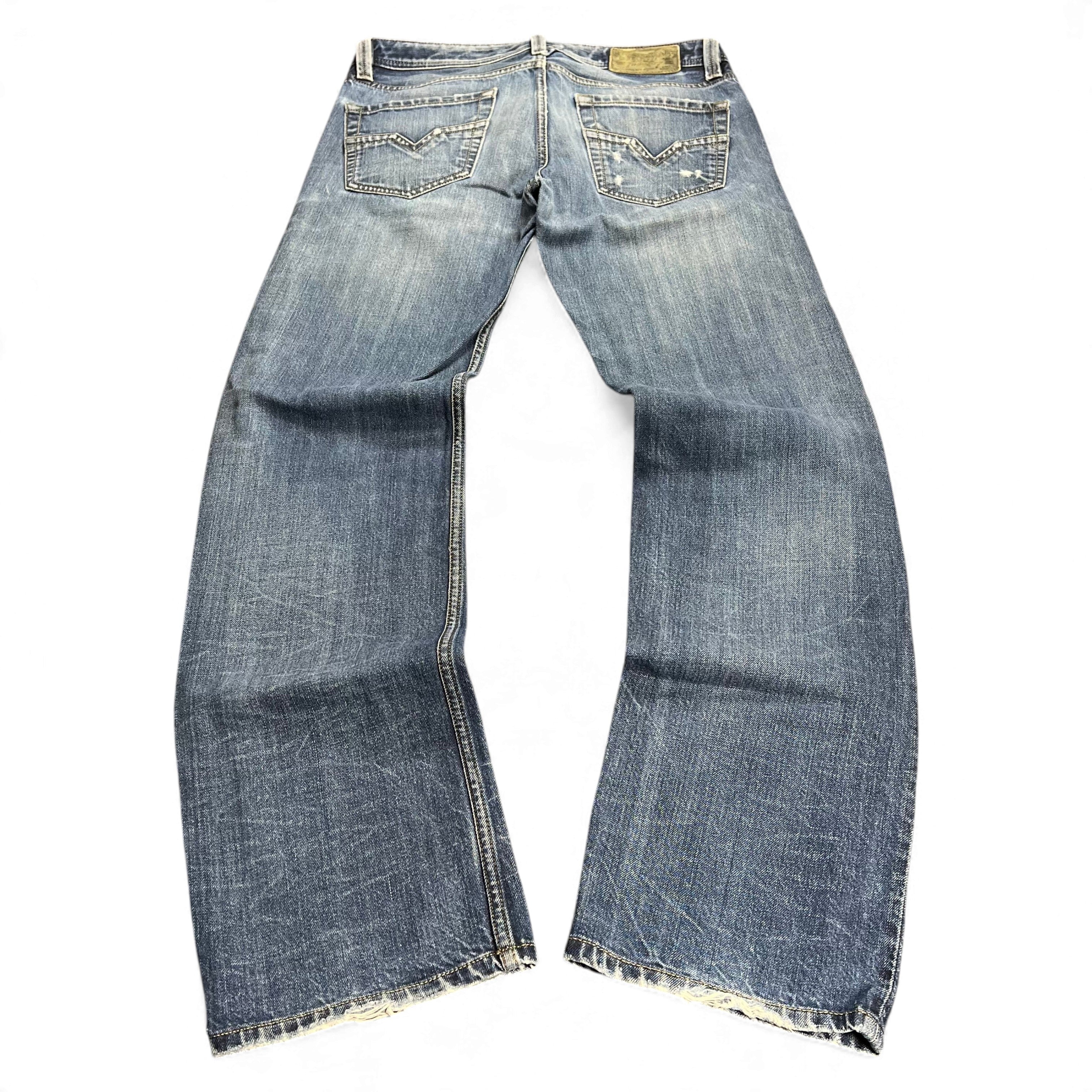 TWC Vintage Diesel Larkee Straight Jeans in blauem Denim mit Used-Look und markanten Gesäßtaschen