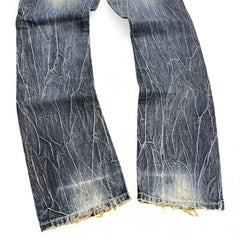 TWC Vintage Evisu KC Straight Jeans in verwaschenem Blau mit markanter Crinkle-Optik und ausgefransten Beinabschlüssen