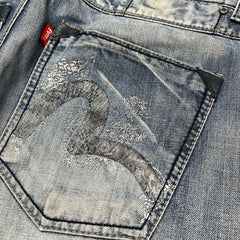 TWC Vintage Evisu Straight Jeans mit verwaschenem Denim und aufwendigem Seagull-Stickmuster auf der Gesäßtasche