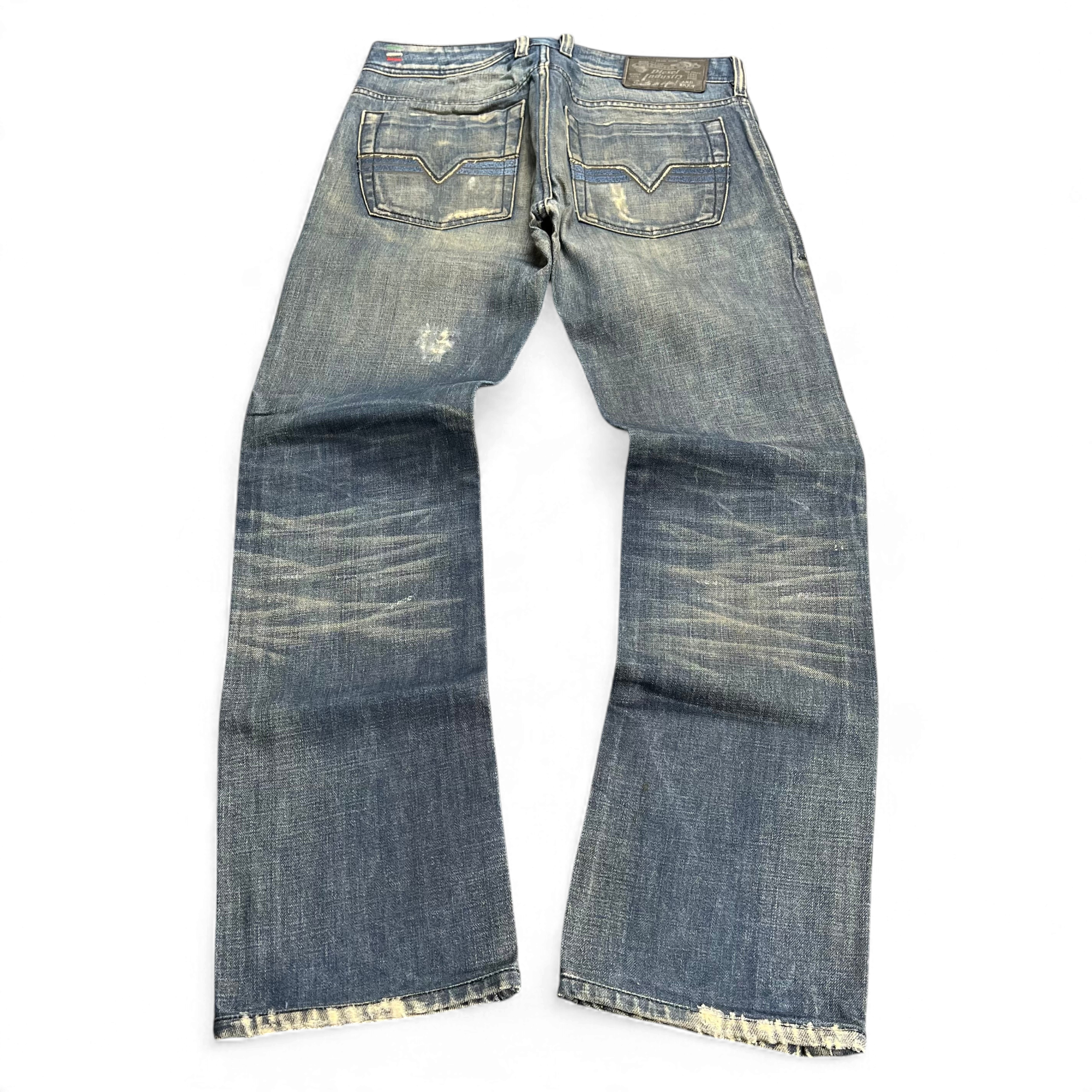 TWC Vintage Diesel Jeans mit geradem Bein in verwaschener blauer Denim-Optik und Distressed-Details auf der Rückseite