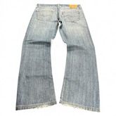 TWC Vintage Levi’s 527 Bootcut Jeans in hellblauem Denim mit ausgefransten Säumen und klassischem Five-Pocket-Design