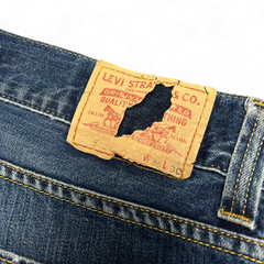 TWC Vintage Levi's 512 Bootcut Jeans mit abgenutztem Leder-Label in Dunkelblau