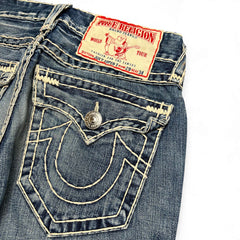TWC Vintage True Religion Joey Super T Bootcut Jeans in blauem Denim mit markanten hellen Kontrastnähten