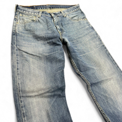 TWC Vintage Levi’s 507 Bootcut Jeans in verwaschenem Blau mit klassischem Five-Pocket-Design