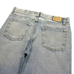 TWC Vintage Dolce&Gabbana Baggy Jeans in hellblauem Denim mit D&G Lederpatch an der Rückseite