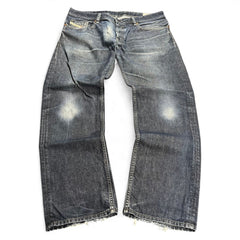 TWC Vintage Diesel Waykee Straight Jeans in verwaschenem Blau mit Used-Look und ausgefransten Beinabschlüssen