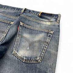 Levi’s Straight (L | W33)