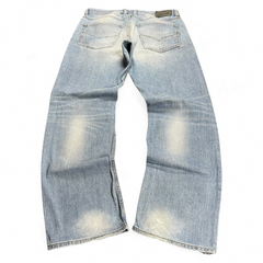 TWC Vintage Diesel Larkee Straight Jeans in hellblauem Denim mit Vintage-Waschung und geradem Bein