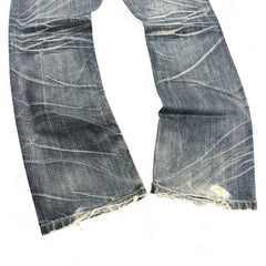 TWC Vintage Evisu KC Straight Jeans in verwaschenem Blau mit markanten Whiskers und ausgefransten Beinsäumen