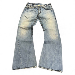 TWC Vintage True Religion Joey Super T Bootcut Jeans in hellblauem Denim mit markanten Kontrastnähten