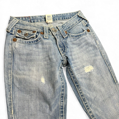 TWC Vintage Damen True Religion Joey Big T Bootcut Jeans in hellblauem Denim mit markanten Nähten und Distressed-Optik
