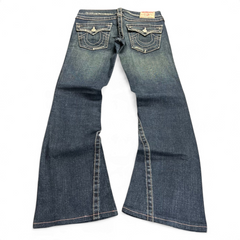 TWC Vintage Damen True Religion Joey Bootcut Jeans in Dunkelblau mit markanten Ziernähten und Gesäßtaschen
