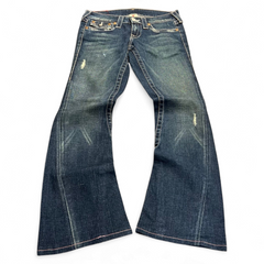 TWC Vintage Damen True Religion Joey Bootcut Jeans in verwaschenem Blau mit Distressed-Details und Kontrastnähten