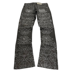 TWC Vintage Anastasia Y2K Bootcut-Jeans in Schwarz mit aufwendigem floralem Muster und Ziernieten auf der Rückseite