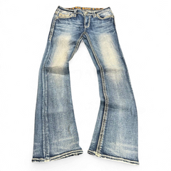 TWC Vintage Damen Rock Revival Bootcut Jeans in verwaschenem Blau mit Ziernähten und ausgefranstem Saum