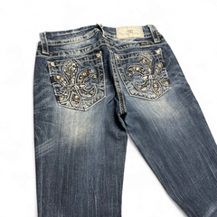 TWC Vintage Damen Miss Me Bootcut Jeans in Blau mit aufwendig verzierten Gesäßtaschen und Strasssteinen
