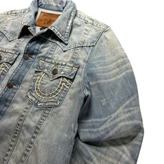 TWC Vintage True Religion Denimjacke in verwaschenem Blau mit markanten Nähten und Kragen im Vintage-Stil
