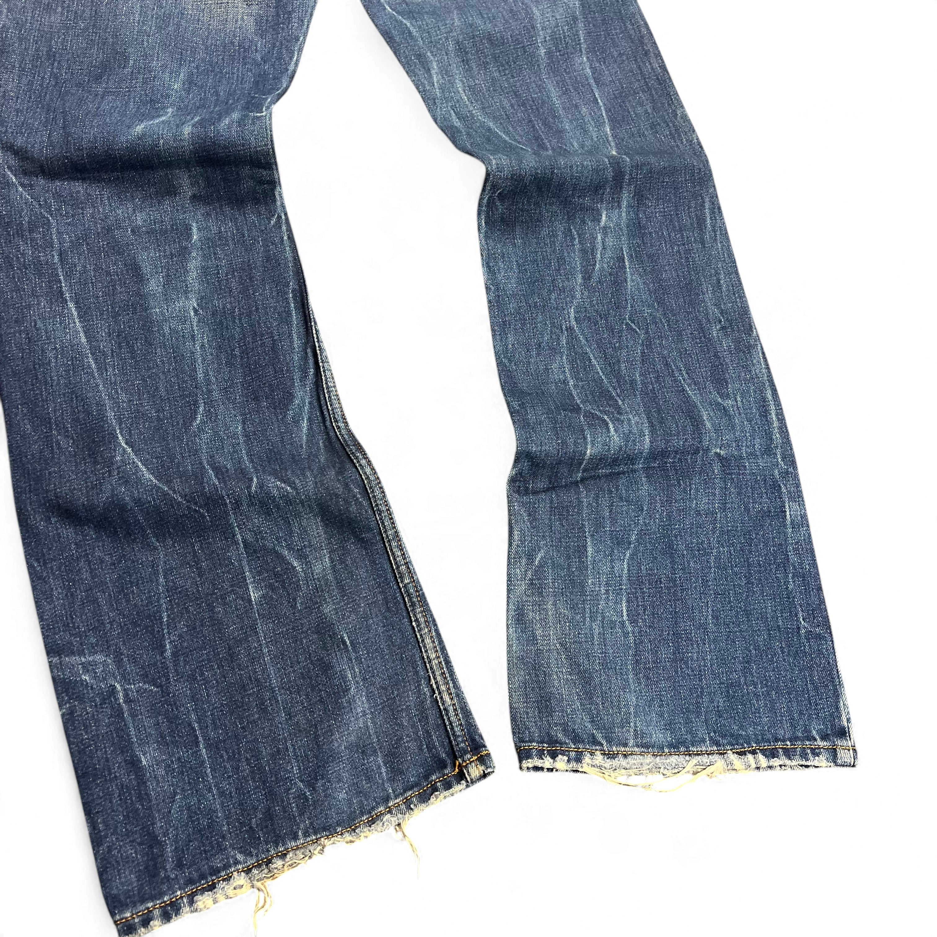 TWC Vintage Diesel Zatiny Bootcut Jeans in verwaschenem Blau mit ausgefransten Beinabschlüssen
