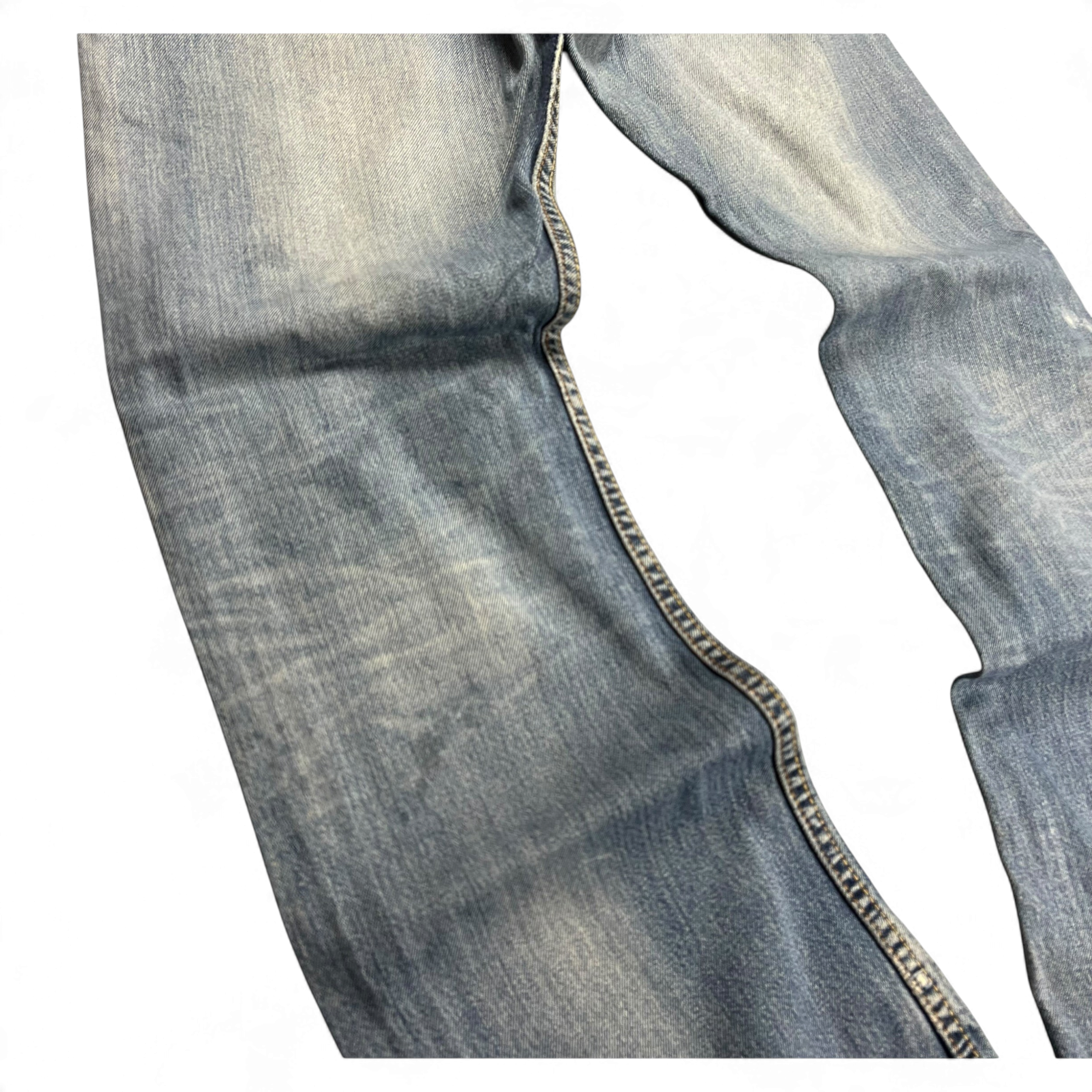 TWC Vintage Levi's 512 Bootcut Jeans in Dirty Wash mit verblasster blauer Denim-Optik und markanten Nähten