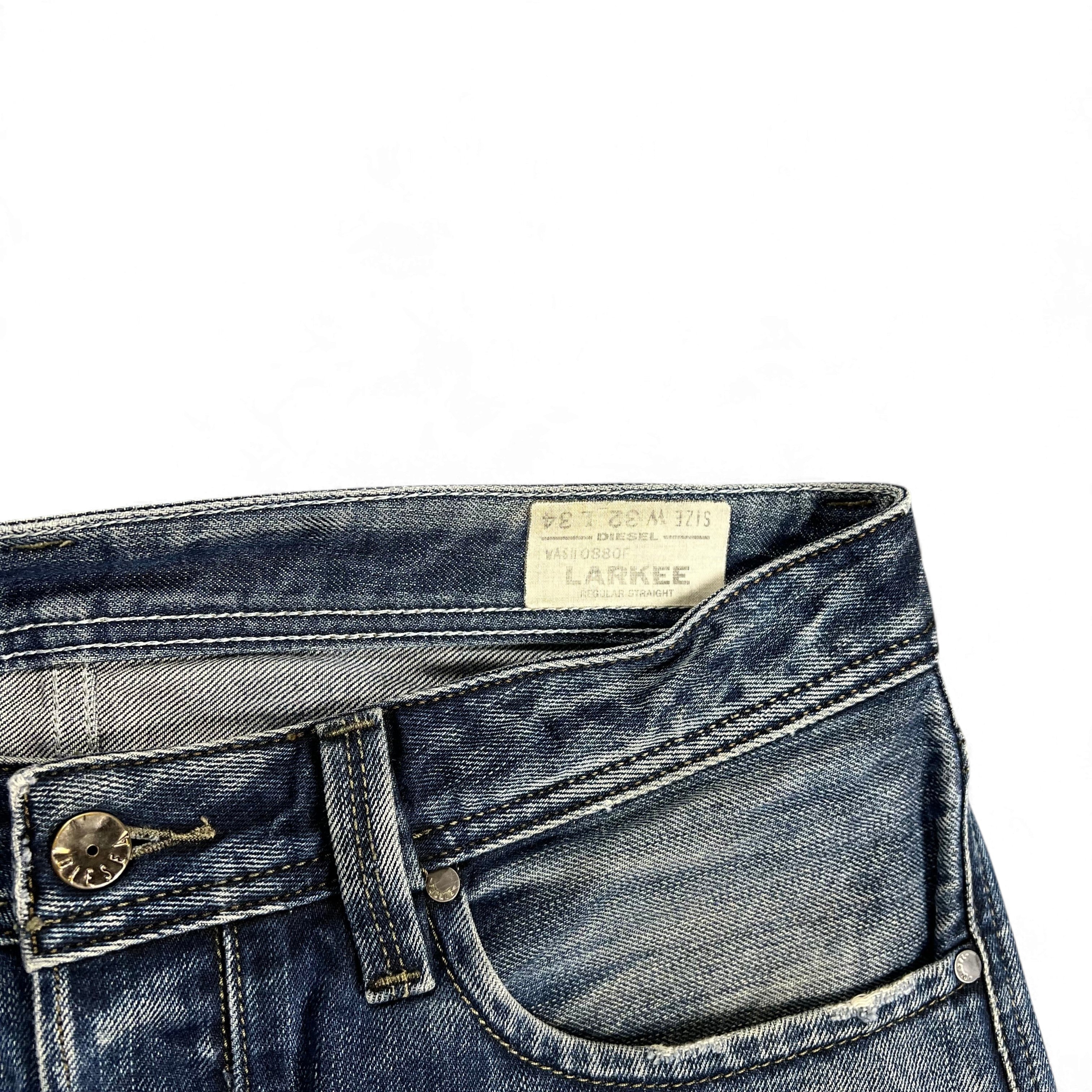 TWC Vintage Diesel Larkee Straight Jeans mit klassischer Waschung und Innenlabel-Detail
