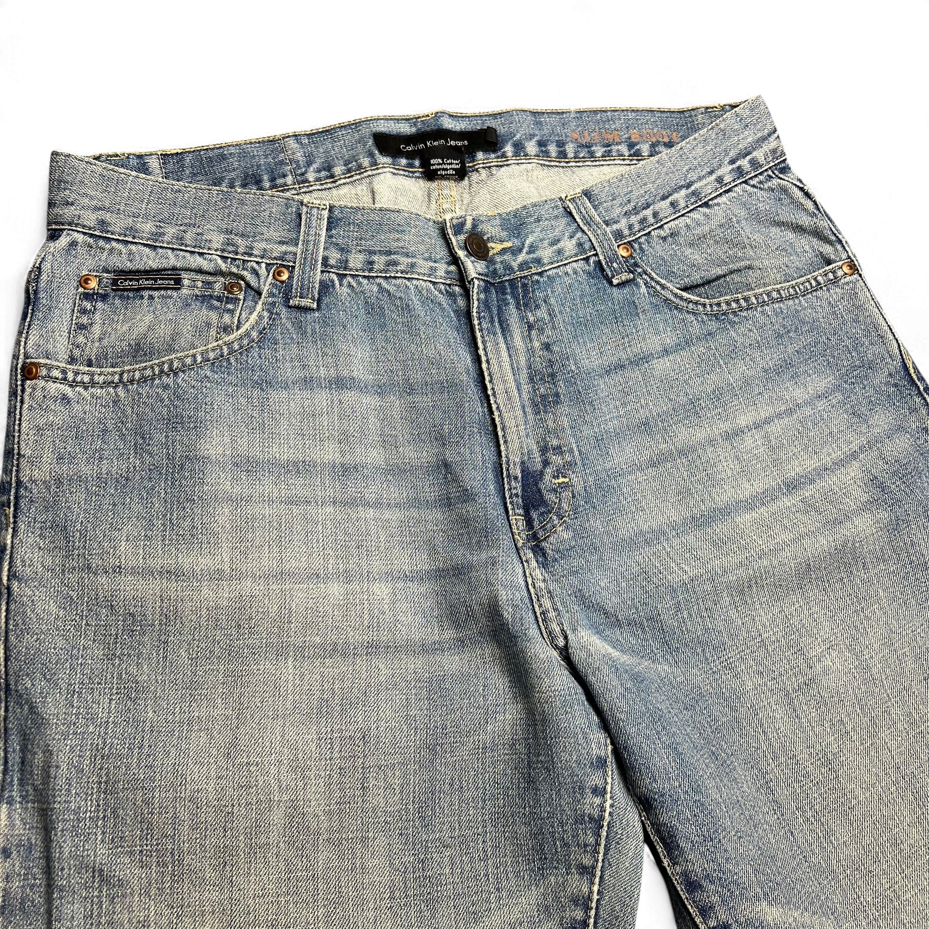 TWC Vintage Calvin Klein Jeans aus hellblauem Denim im 2000er-Jahre-Stil mit klassischem Bootcut-Schnitt