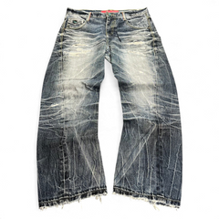 TWC Vintage Evisu KC Baggy Jeans in verwaschenem Blau mit Distressed-Details und ausgefranstem Saum