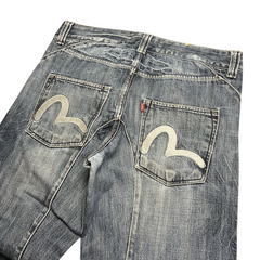 TWC Vintage Evisu Straight Jeans in verwaschenem Blau mit ikonischen weißen Seagull-Stickereien auf den Gesäßtaschen