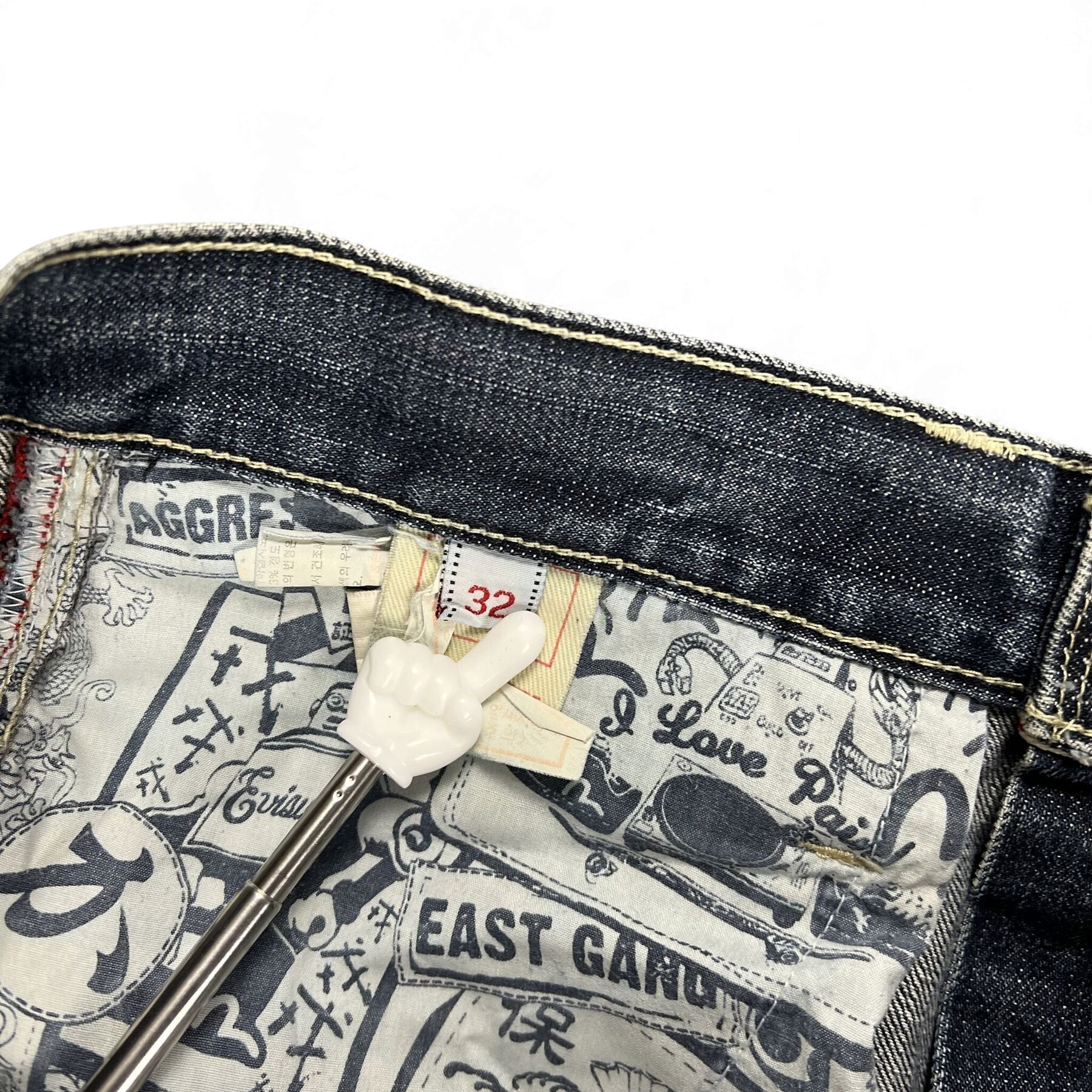 TWC Vintage Evisu Jeans mit dunkelblauem Denim und bedrucktem Innenfutter mit Grafik-Details