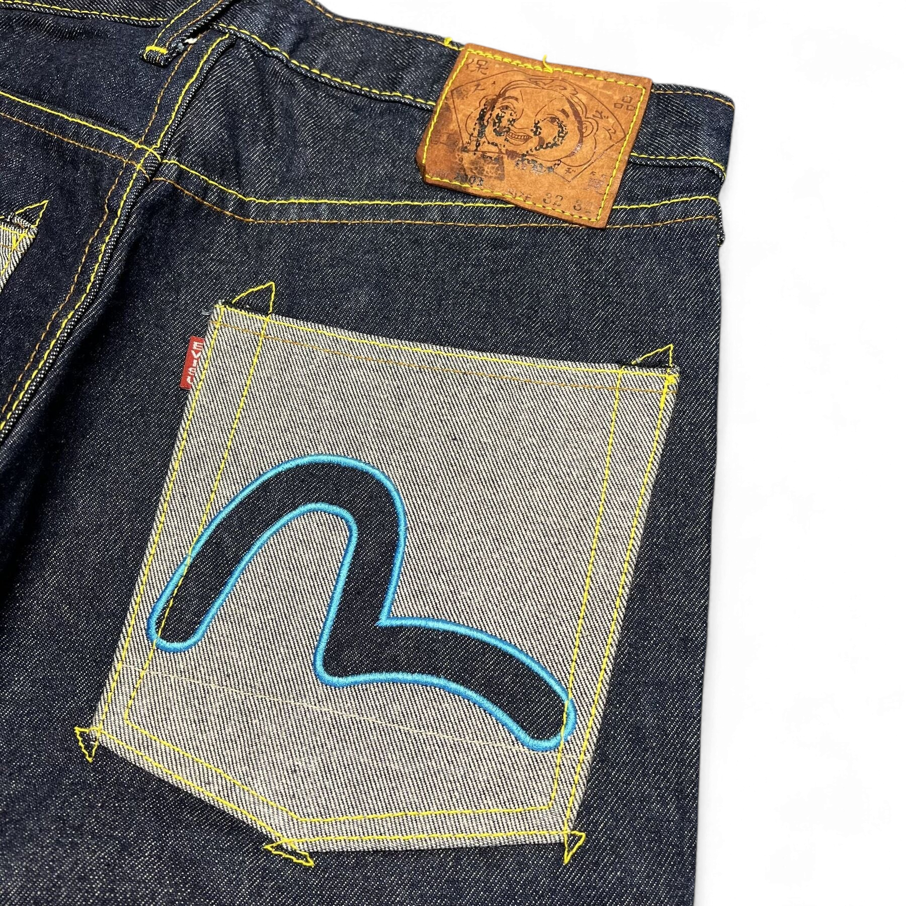 TWC Vintage Evisu Straight Jeans aus dunkelblauem Denim mit ikonischem blauem Seagull-Stick auf der Gesäßtasche