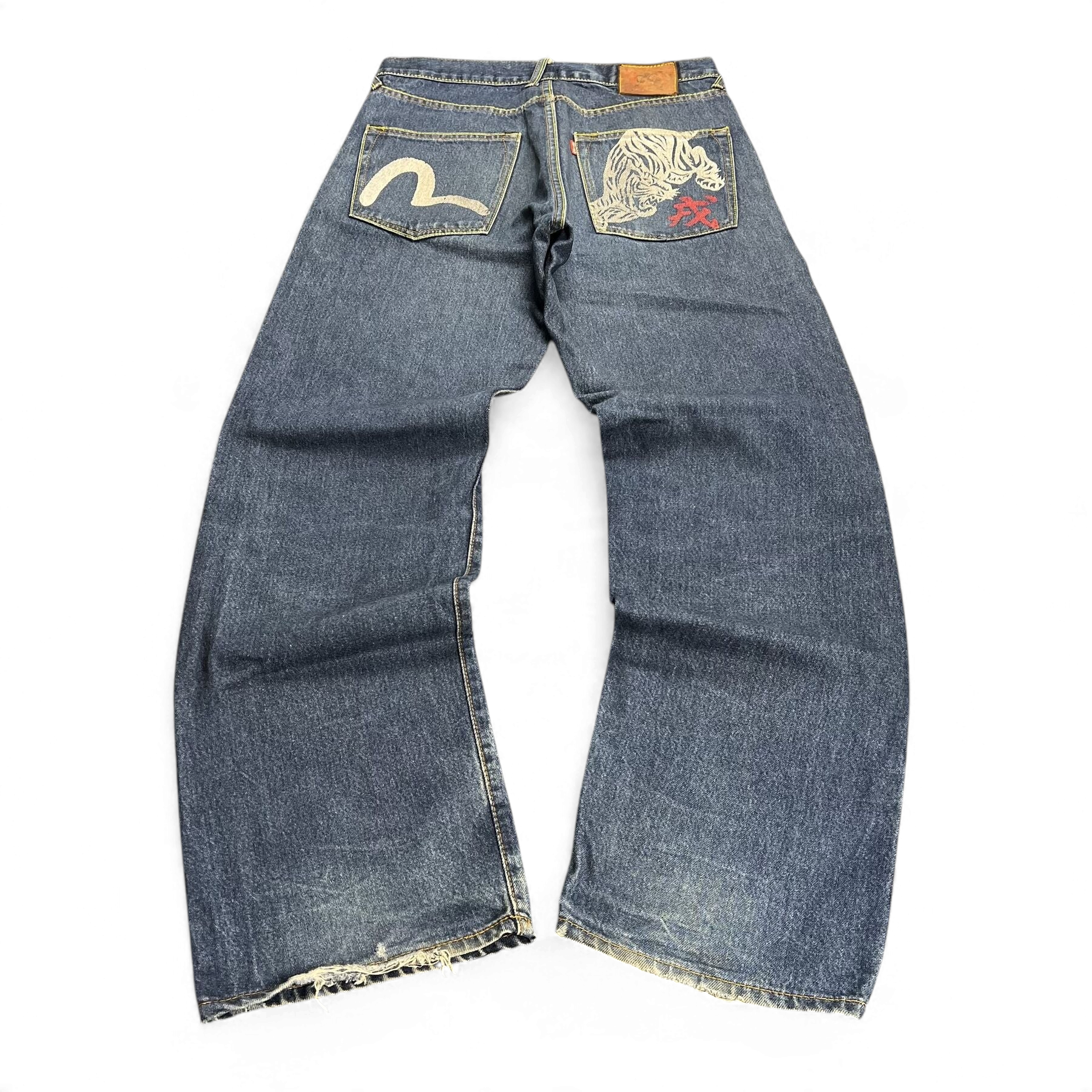 TWC Vintage Evisu Jeans mit geradem Schnitt, dunkelblauem Denim und aufwendigen Stickereien auf den Gesäßtaschen