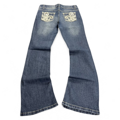 TWC Vintage Damen Y2K Bootcut Jeans in Blau mit verzierten Gesäßtaschen und Stickerei