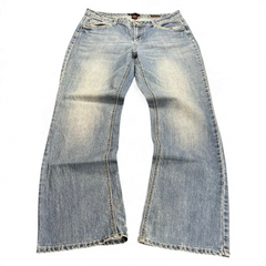 TWC Vintage Damen Y2K Bootcut Jeans in verwaschenem Blau mit Kontrastnähten und ausgestelltem Bein