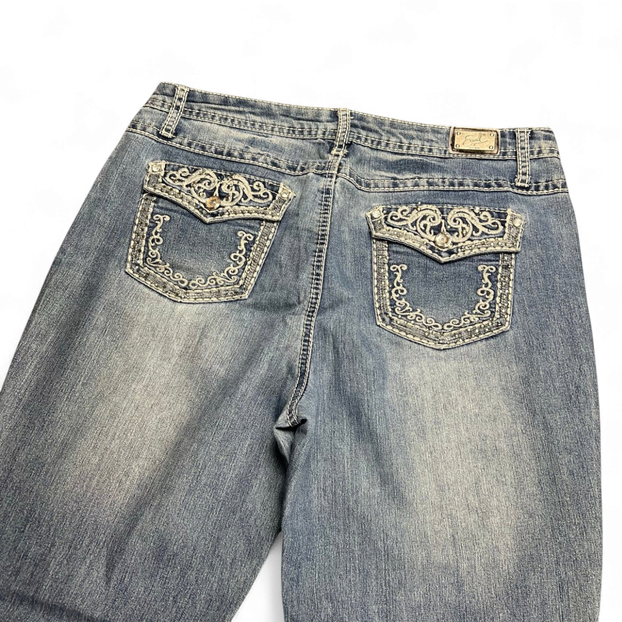 TWC Vintage Damen Y2K Bootcut Jeans in Blau mit aufwendigen Stickereien und Strasssteinen auf den Gesäßtaschen
