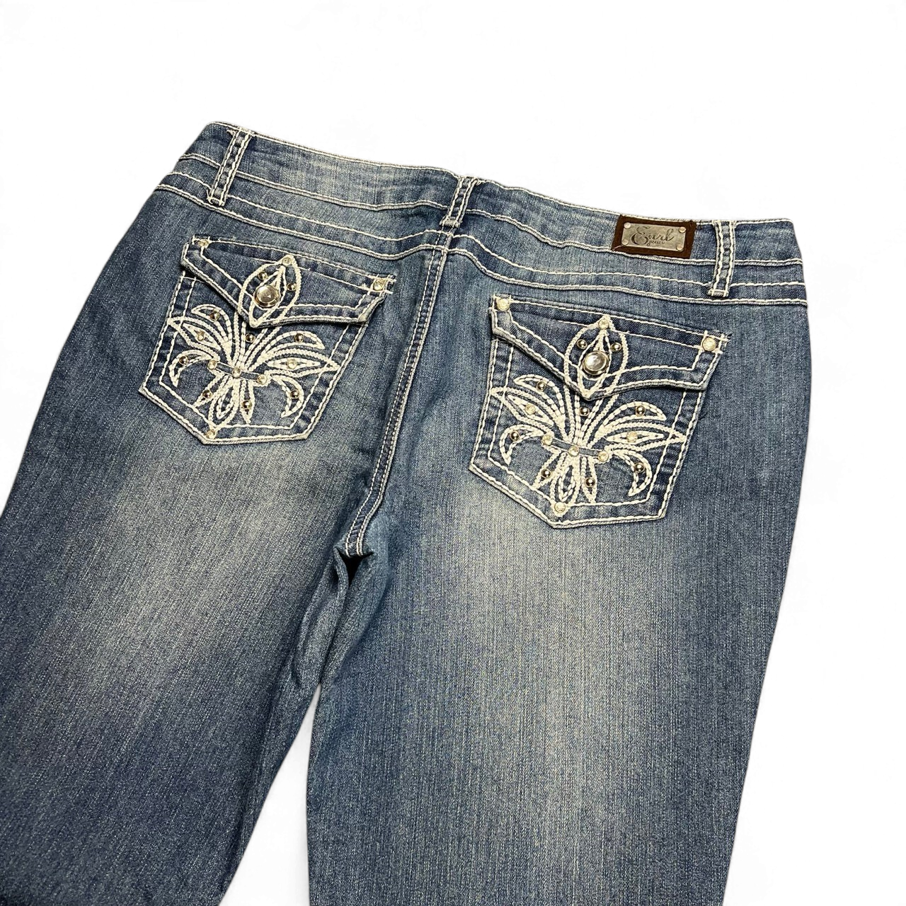 TWC Vintage Damen Y2K Bootcut Jeans in Blau mit aufwendiger Stickerei und Strasssteinen auf den Gesäßtaschen