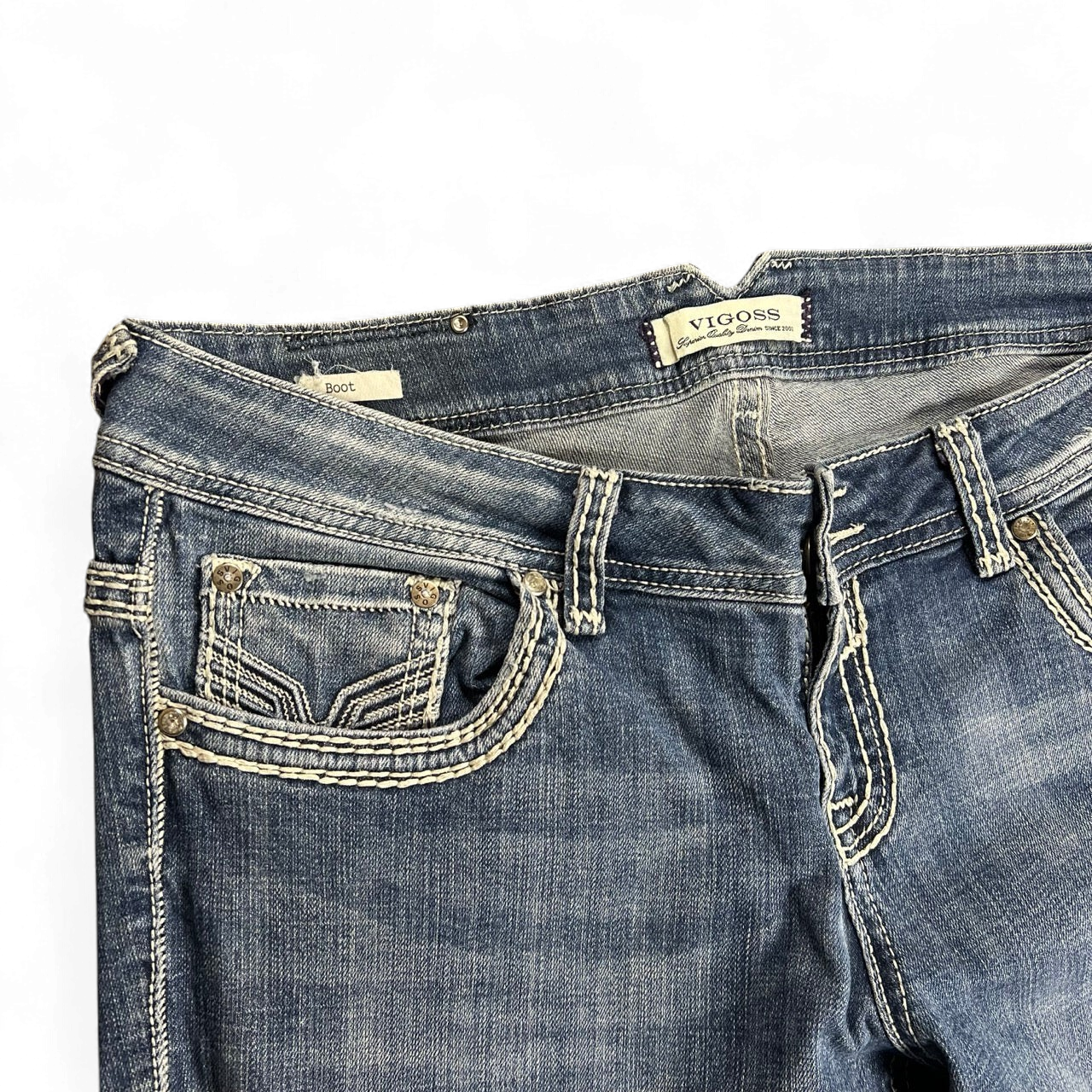 TWC Vintage Damen Y2K Bootcut Jeans in Blau mit auffälligen Kontrastnähten und dekorativen Taschen