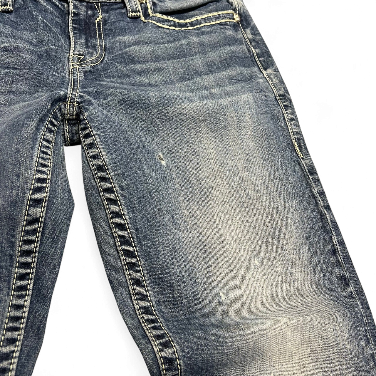 TWC Vintage Damen Y2K Bootcut Jeans in verwaschenem Blau mit markanten Kontrastnähten und Used-Look Details
