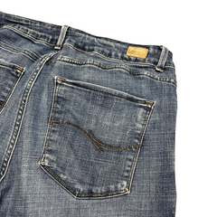 TWC Vintage Damen Lee Bootcut Jeans in verwaschenem Blau mit Gesäßtaschen und Leder-Patch