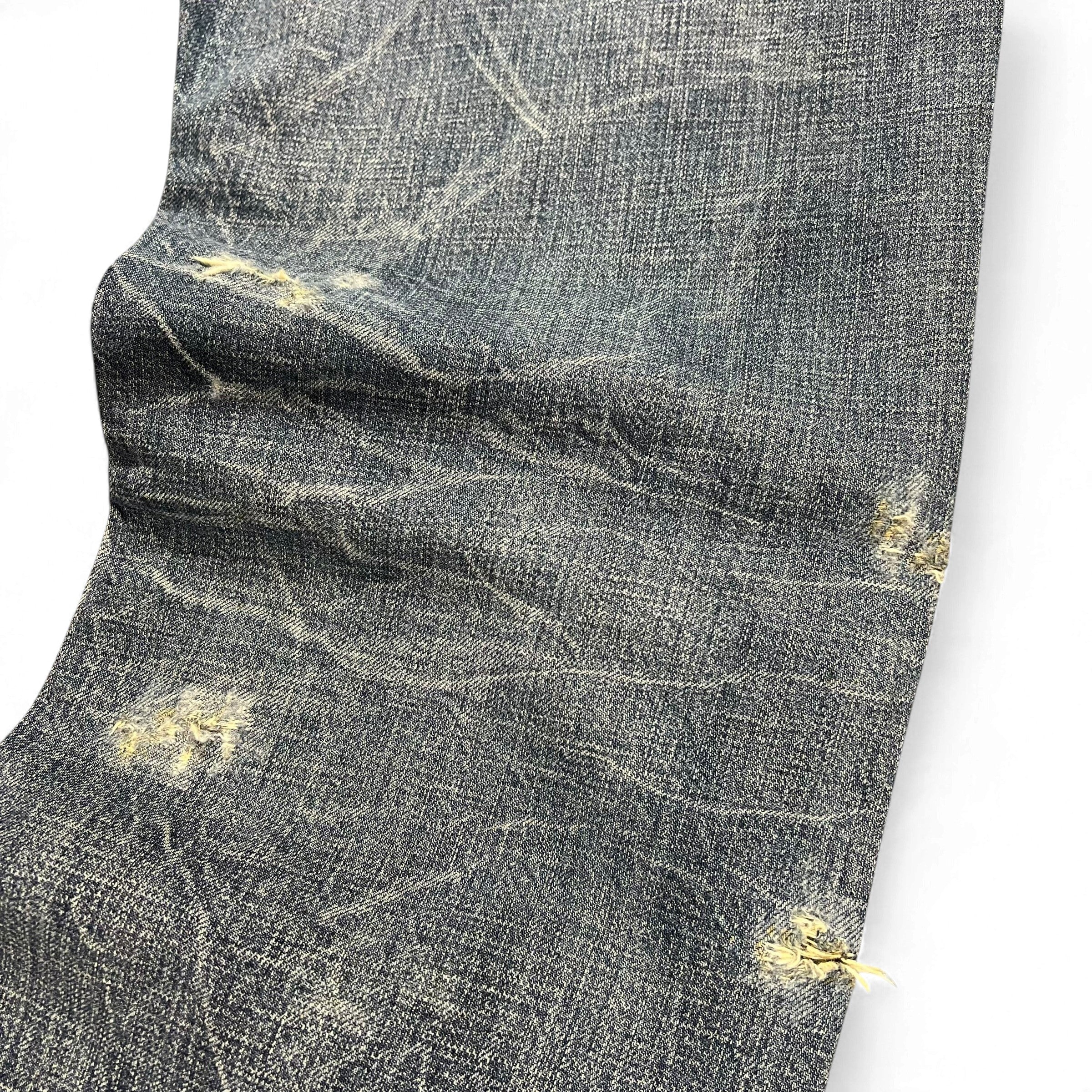 TWC Vintage Levi’s 527 Bootcut Jeans mit Distressed-Details und verwaschenem Denim-Stoff