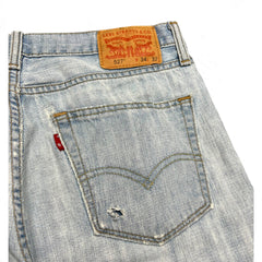 TWC Vintage Levi’s 527 Bootcut Jeans in hellblauem Denim mit Lederpatch und dezenter Distressed-Optik an der Tasche