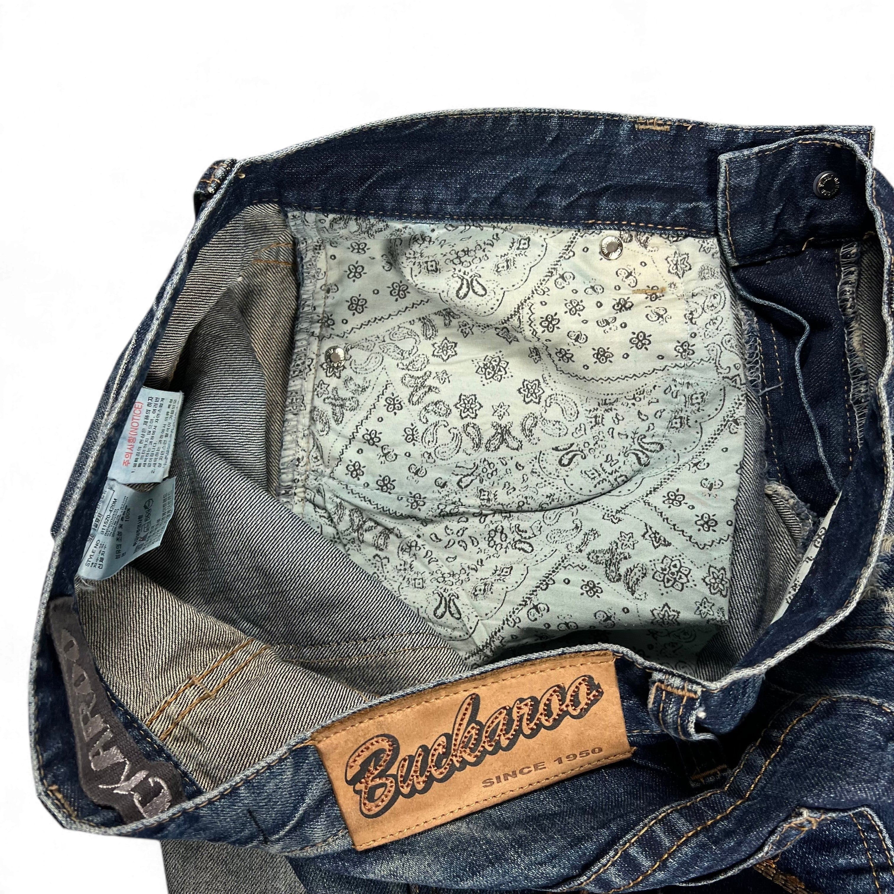 TWC Vintage Buckaroo Bootcut Jeans mit dunkler Waschung und Paisley-Innenfutter aus Baumwolle