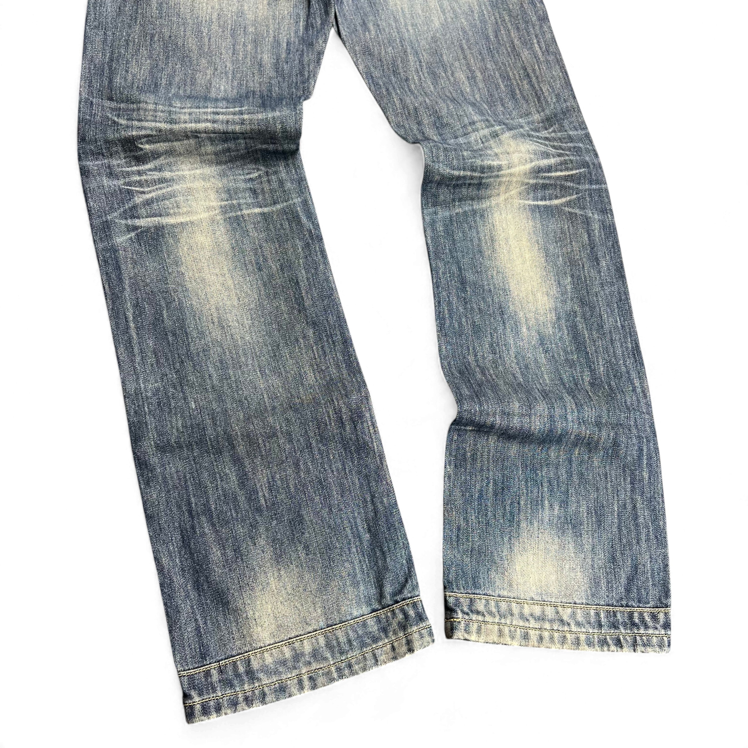 TWC Vintage Evisu KC Straight Jeans in verwaschenem Blau mit markanten Fading-Details am Oberschenkel